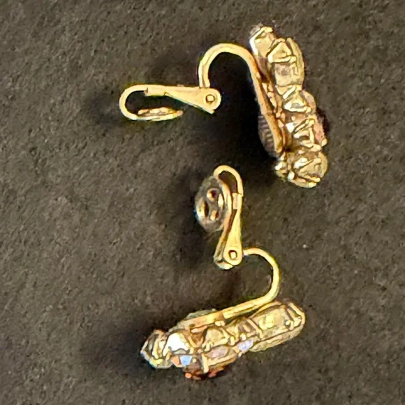 Crown Trifari Vintage Aurora Borealis Floral Clip On Earrings - Picture 7 of 10